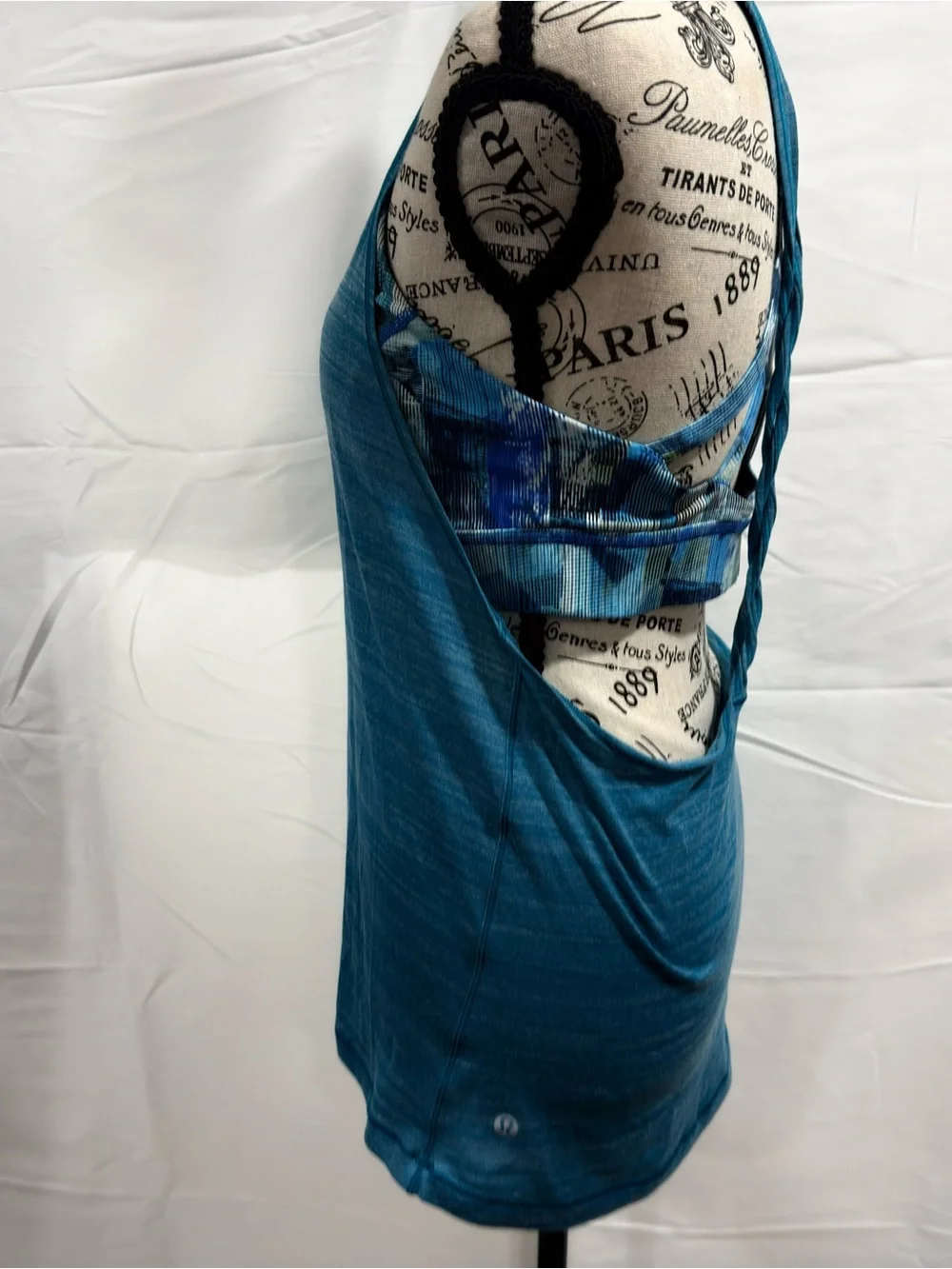 Lululemon Size 8 Teal Heathered Built-In Bra Open Back Yoga Tank Top